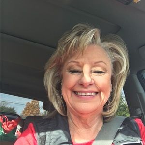 Meet your Posher, Nancy